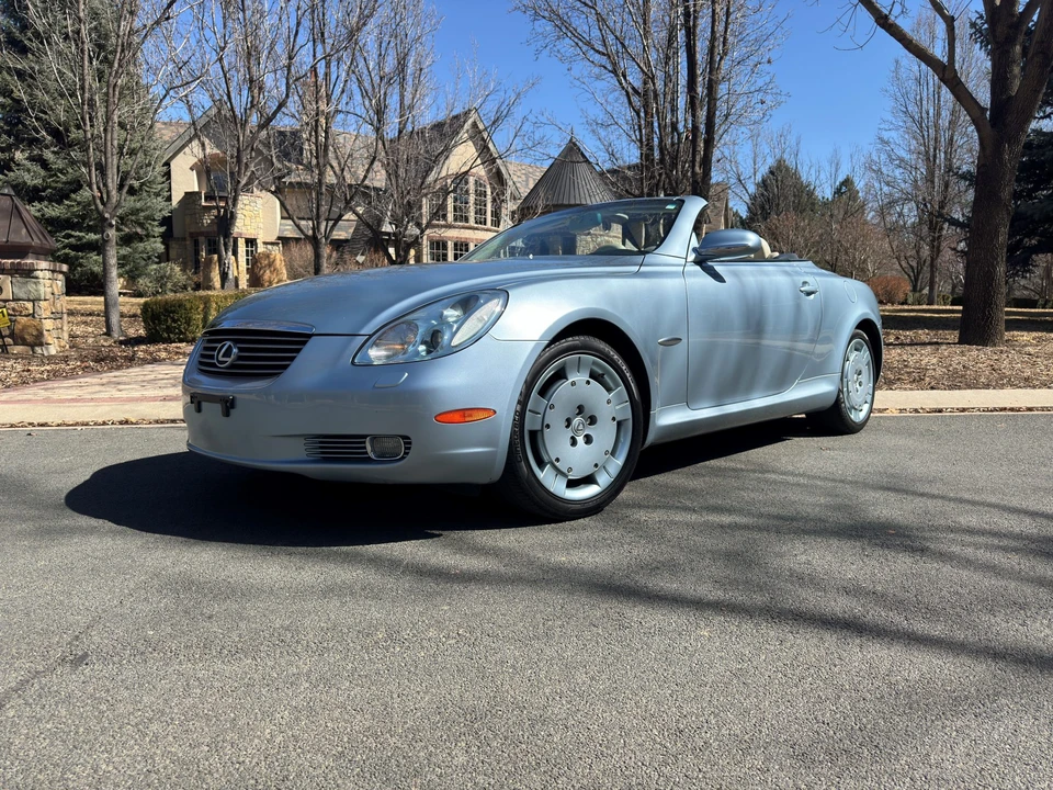 2004 Lexus SC430 - Image 2 of 31