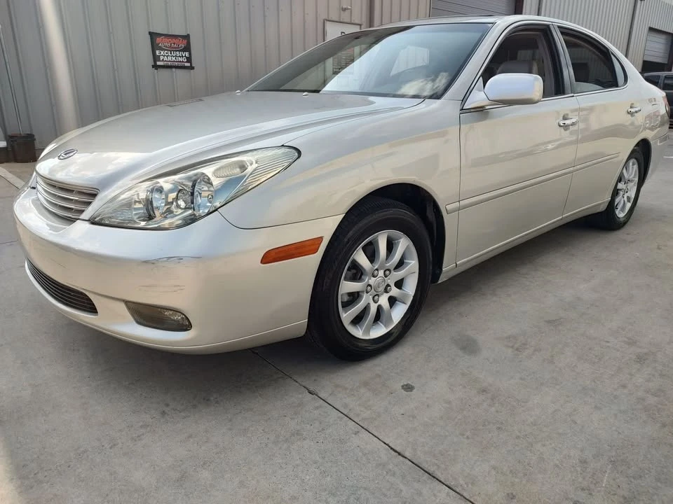 2004 Lexus ES 3rd Gen - Image 8 of 20