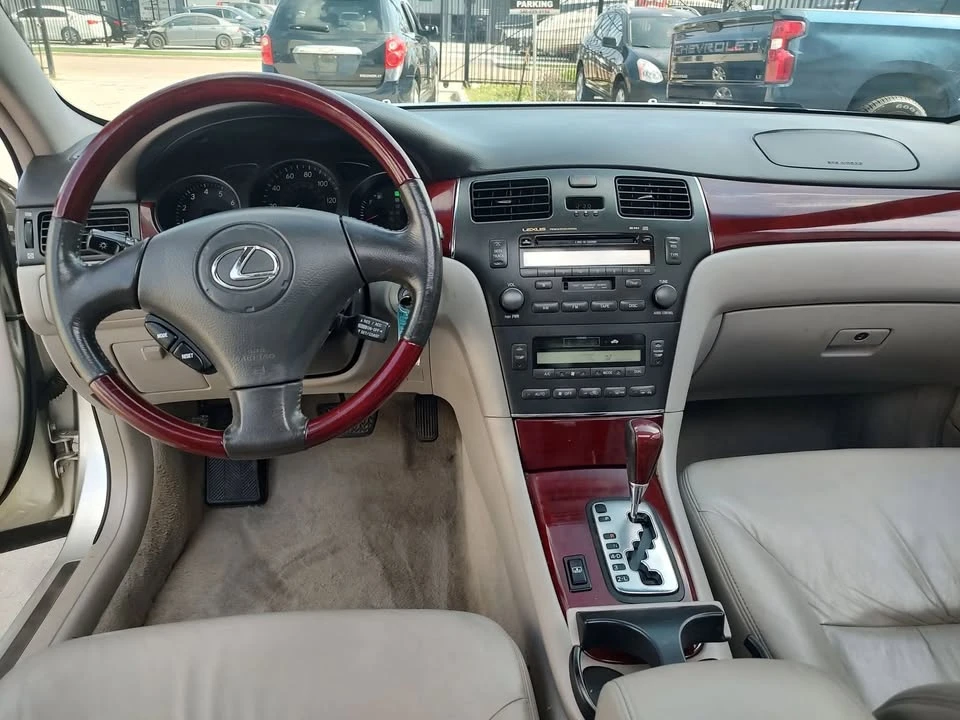 2004 Lexus ES 3rd Gen - Image 19 of 20