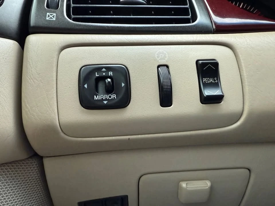 2004 Lexus ES 3rd Gen - Image 17 of 18