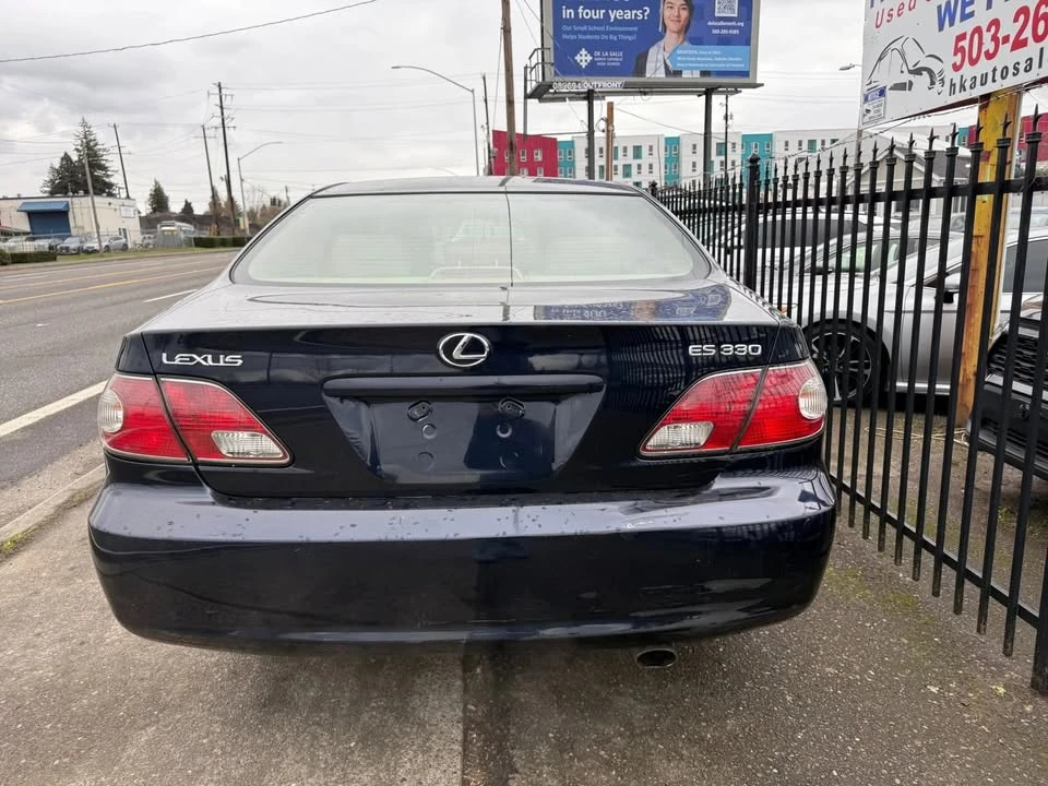 2004 Lexus ES 3rd Gen - Image 4 of 18