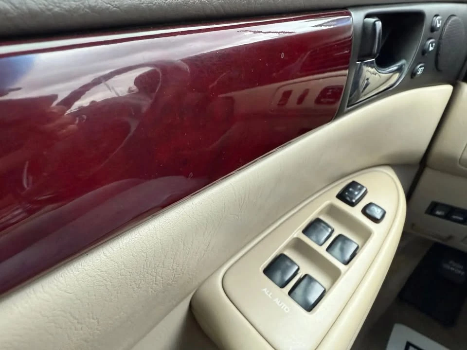 2004 Lexus ES 3rd Gen - Image 16 of 18