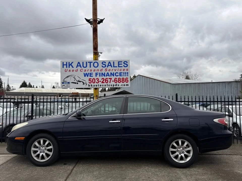 2004 Lexus ES 3rd Gen - Image 3 of 18