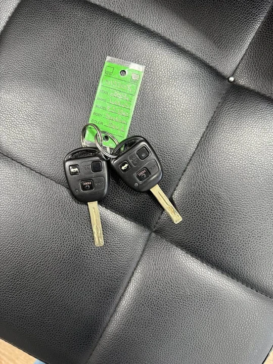2004 Lexus ES 3rd Gen - Image 12 of 12