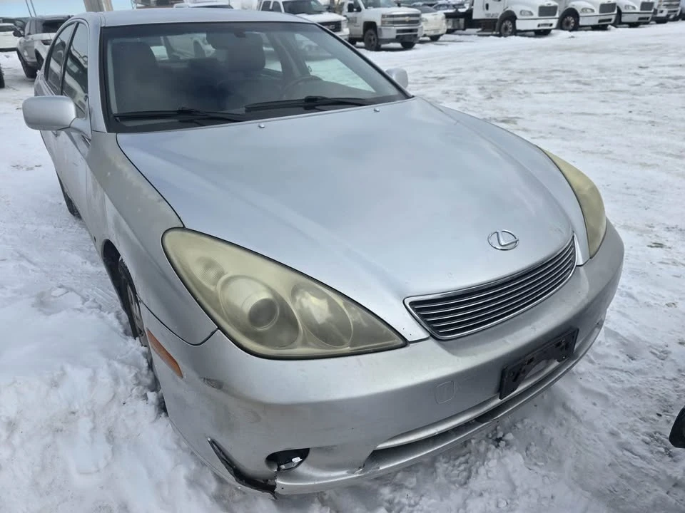2004 Lexus ES 3rd Gen - Image 5 of 9