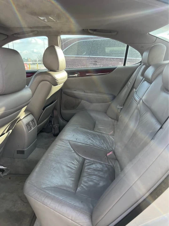2004 Lexus ES 3rd Gen - Image 6 of 7