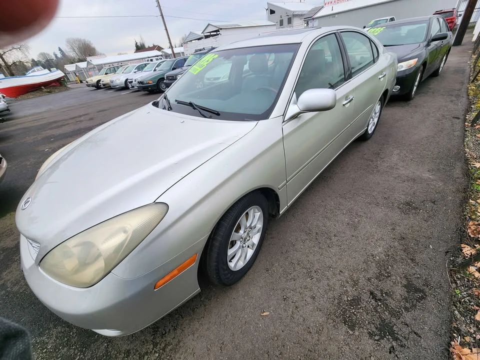 2004 Lexus ES 4th Gen - Image 2 of 6