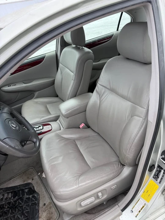2004 Lexus ES 4th Gen - Image 10 of 10