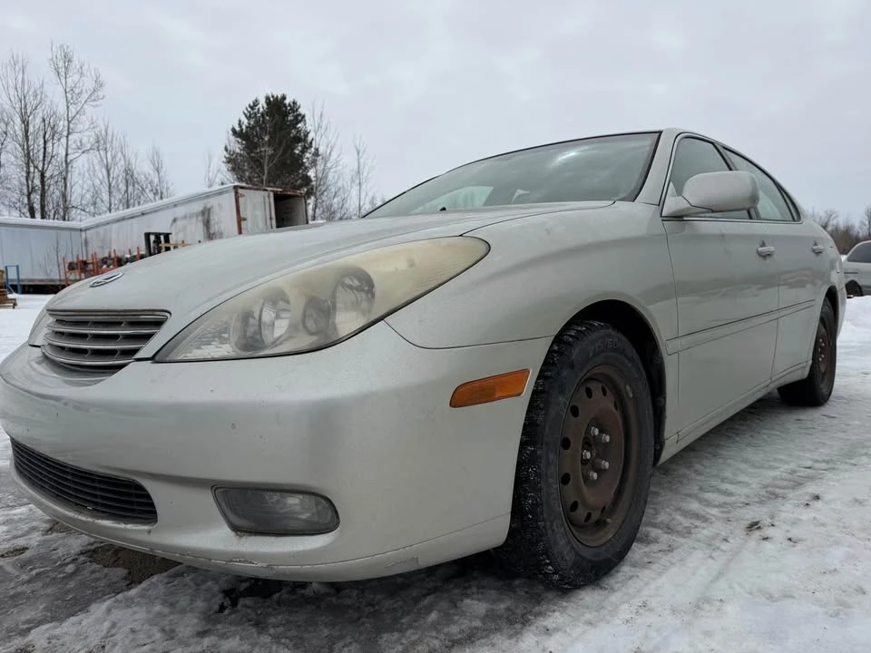2004 Lexus ES 4th Gen - Image 7 of 10