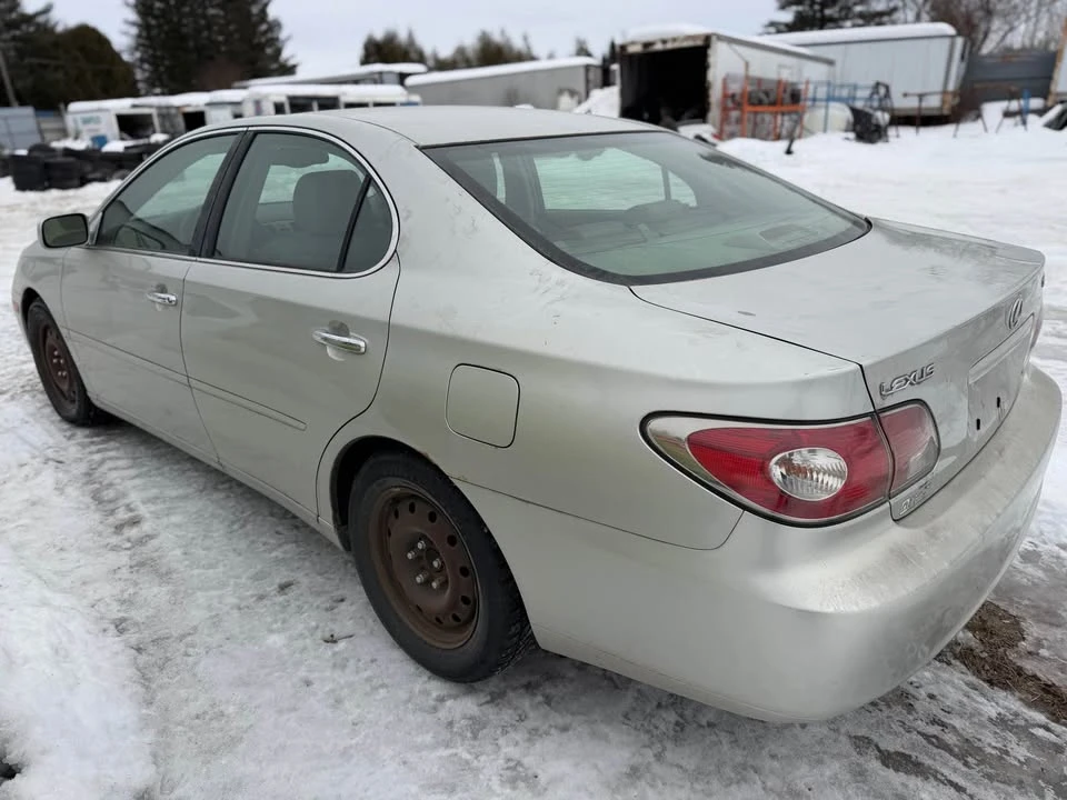 2004 Lexus ES 4th Gen - Image 6 of 10
