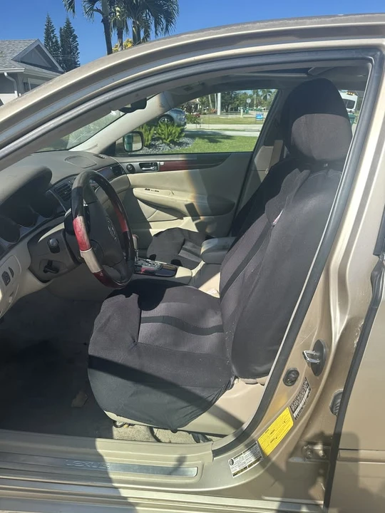 2004 Lexus ES 4th Gen - Image 14 of 19
