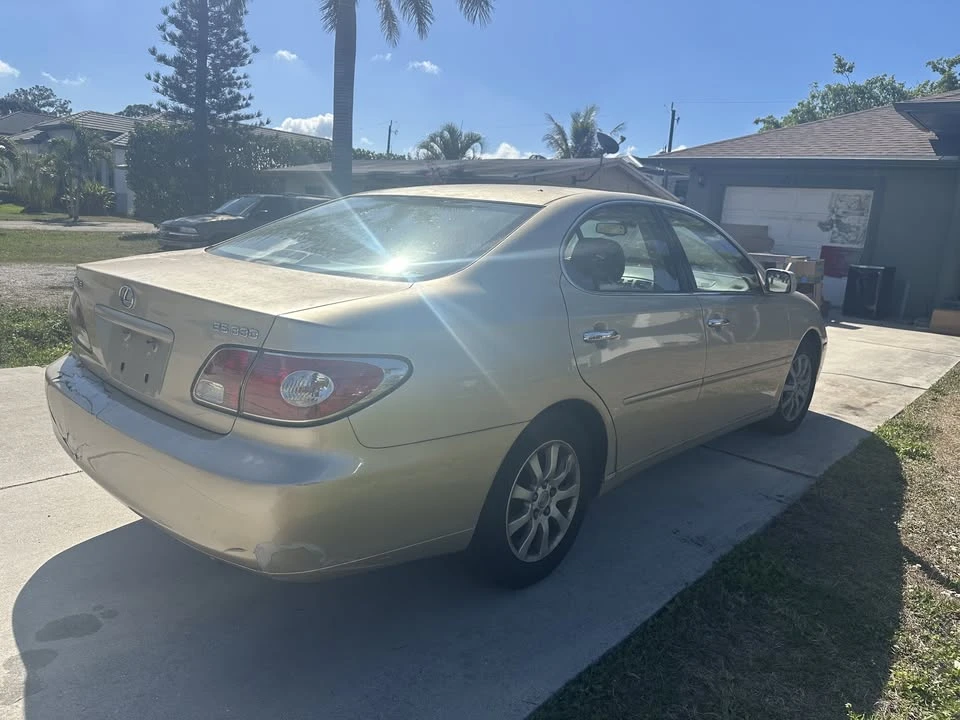 2004 Lexus ES 4th Gen - Image 17 of 19