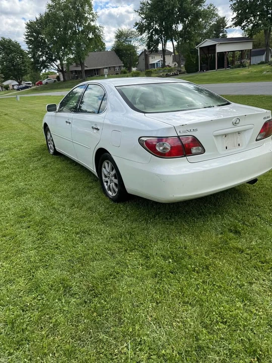 2004 Lexus ES 4th Gen - Image 3 of 7