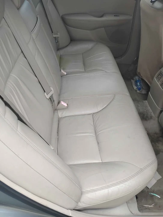 2004 Lexus ES 4th Gen - Image 12 of 20