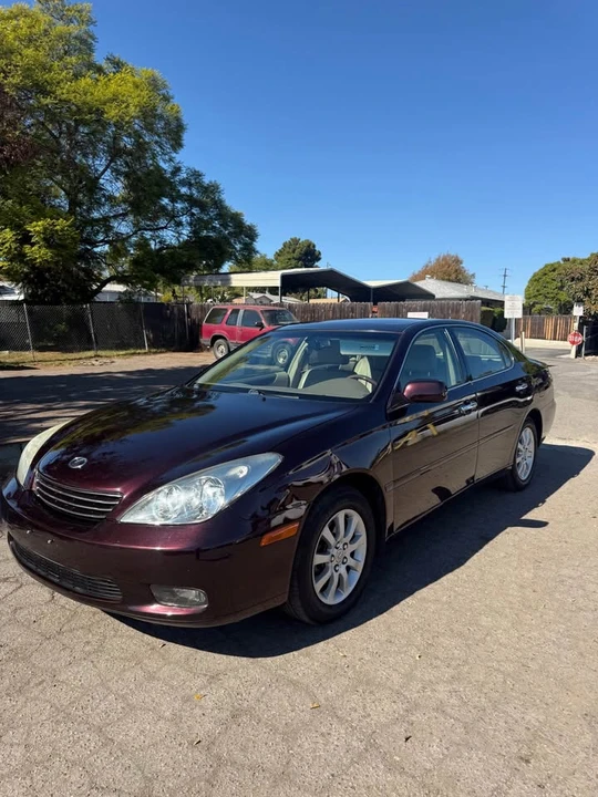 2004 Lexus ES 4th Gen - Image 8 of 12