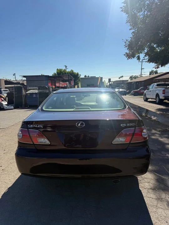 2004 Lexus ES 4th Gen - Image 5 of 12