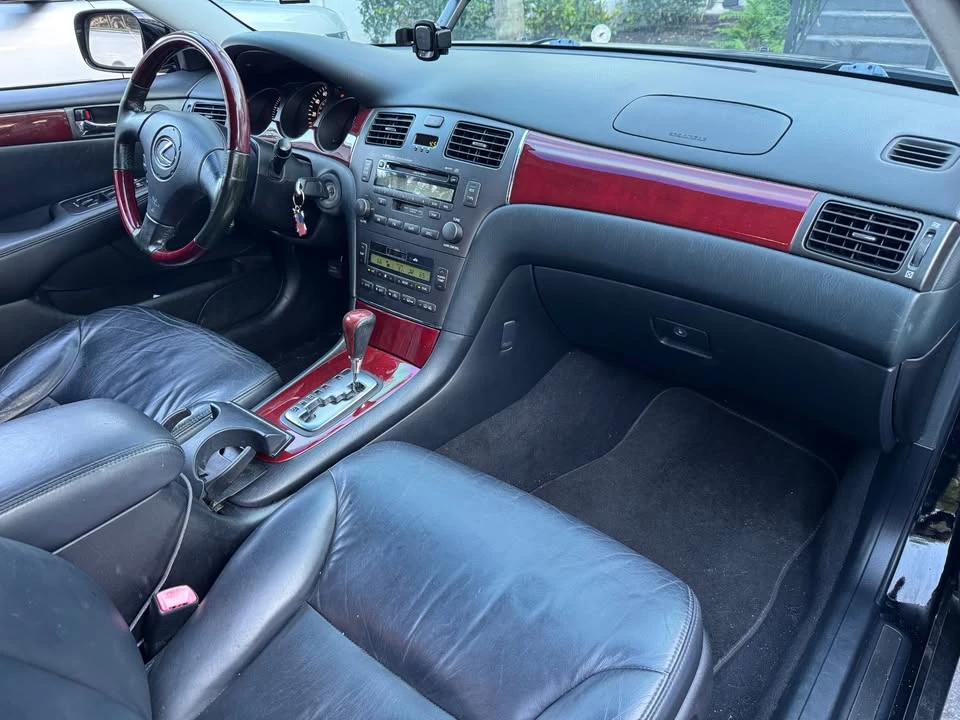 2004 Lexus ES 4th Gen - Image 5 of 6