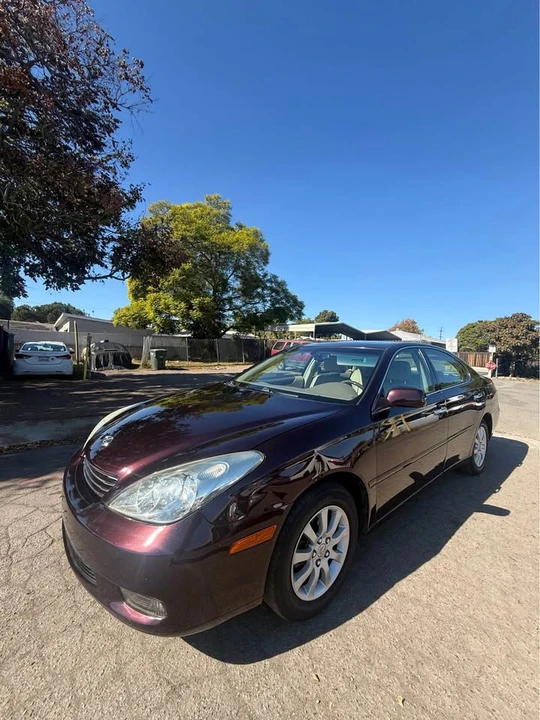 2004 Lexus ES 4th Gen - Image 4 of 12