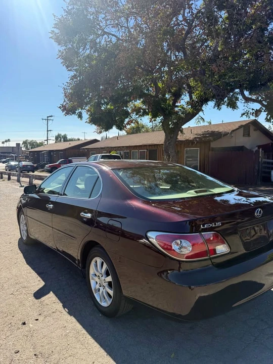2004 Lexus ES 4th Gen - Image 6 of 12