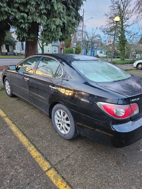 2004 Lexus ES 4th Gen - Image 3 of 9
