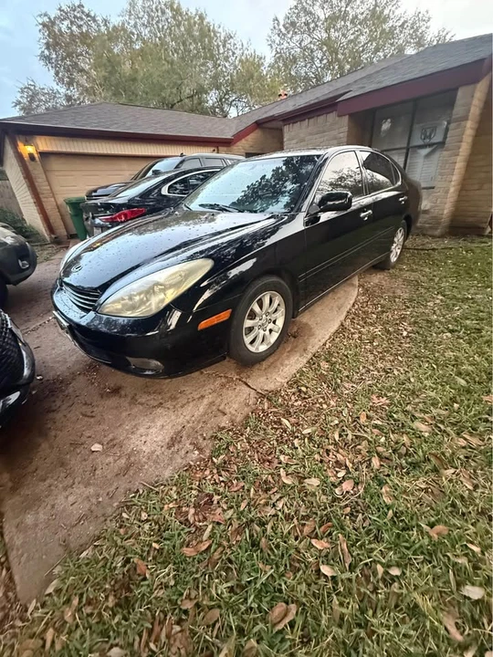 2004 Lexus ES 3rd Gen - Image 5 of 8