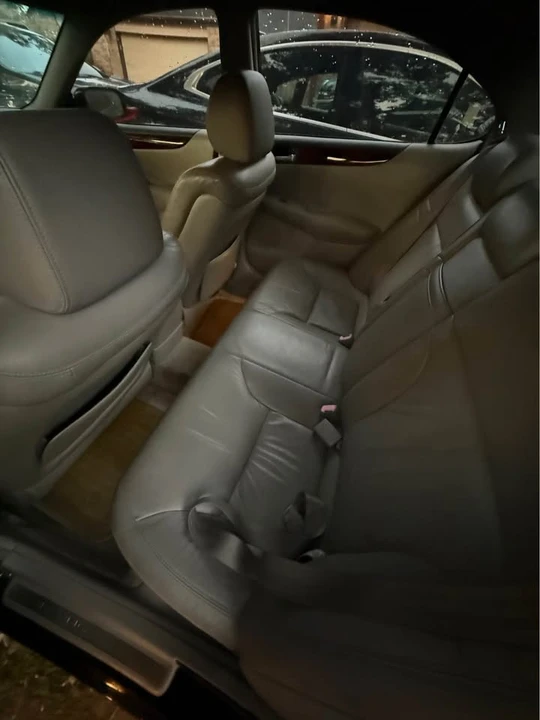 2004 Lexus ES 3rd Gen - Image 2 of 8