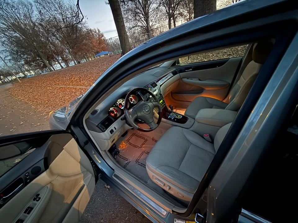 2004 Lexus ES 4th Gen - Image 9 of 20