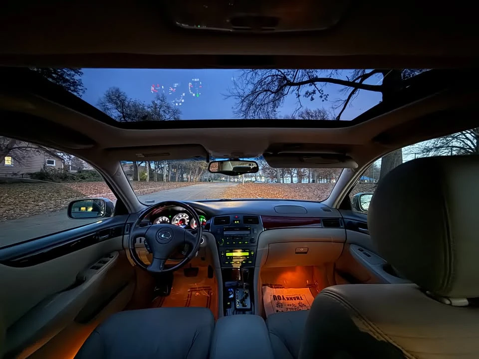 2004 Lexus ES 4th Gen - Image 14 of 20