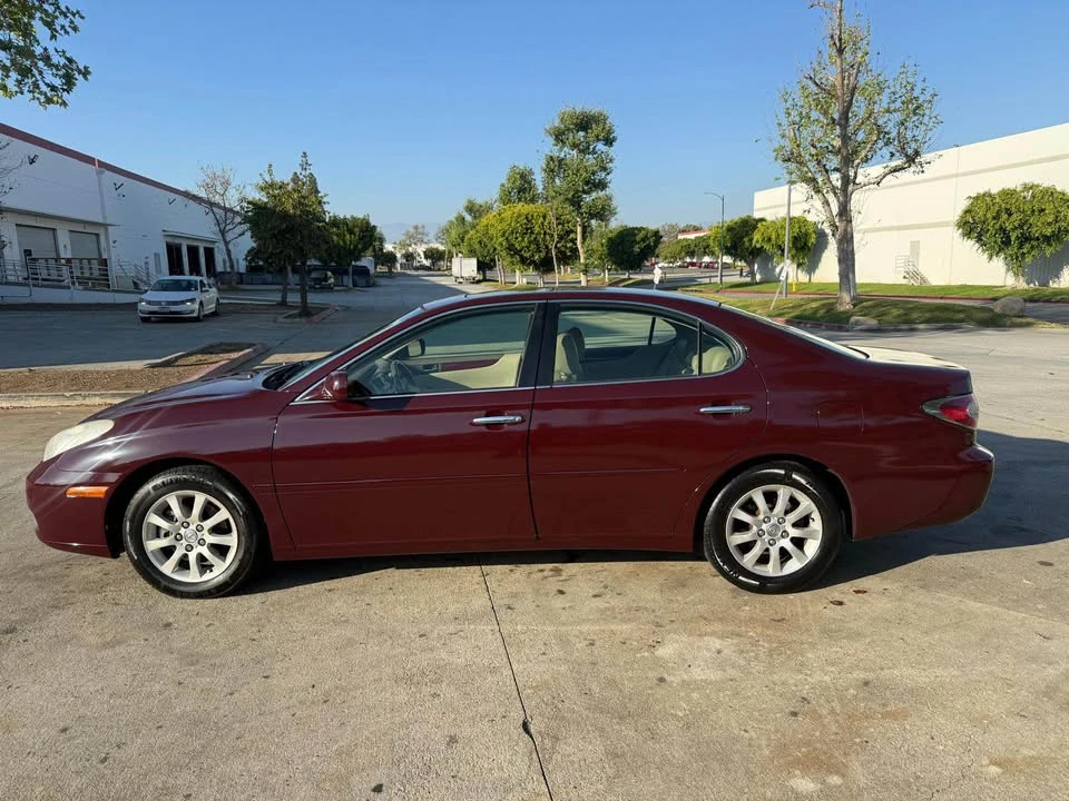 2004 Lexus ES 4th Gen - Image 4 of 18