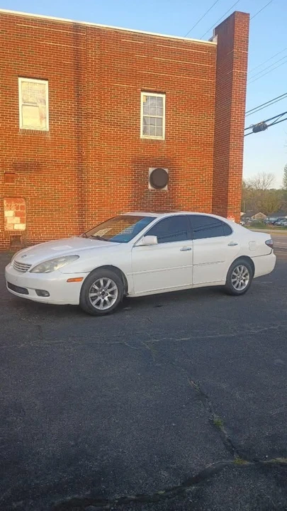 2004 Lexus ES 4th Gen - Image 3 of 7