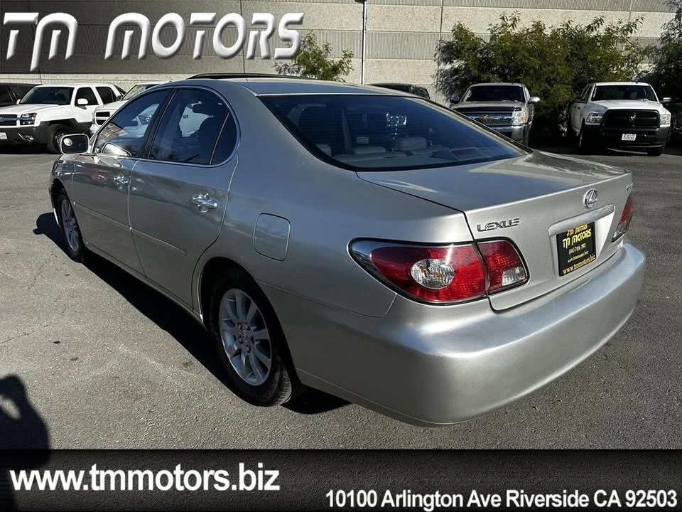2004 Lexus ES 4th Gen - Image 3 of 19