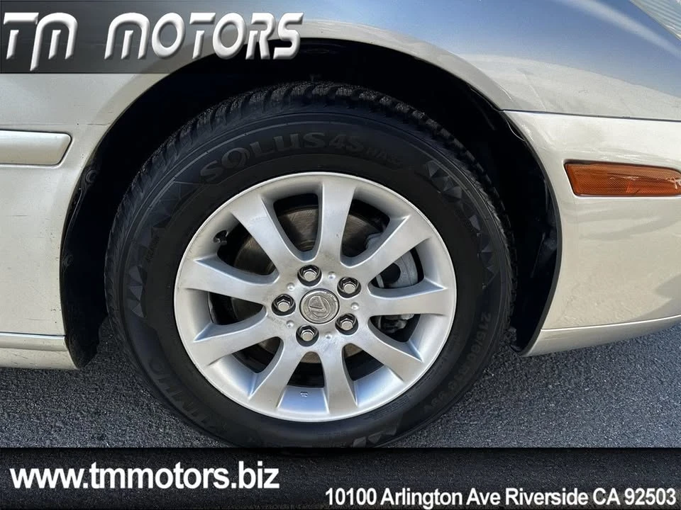 2004 Lexus ES 4th Gen - Image 9 of 19