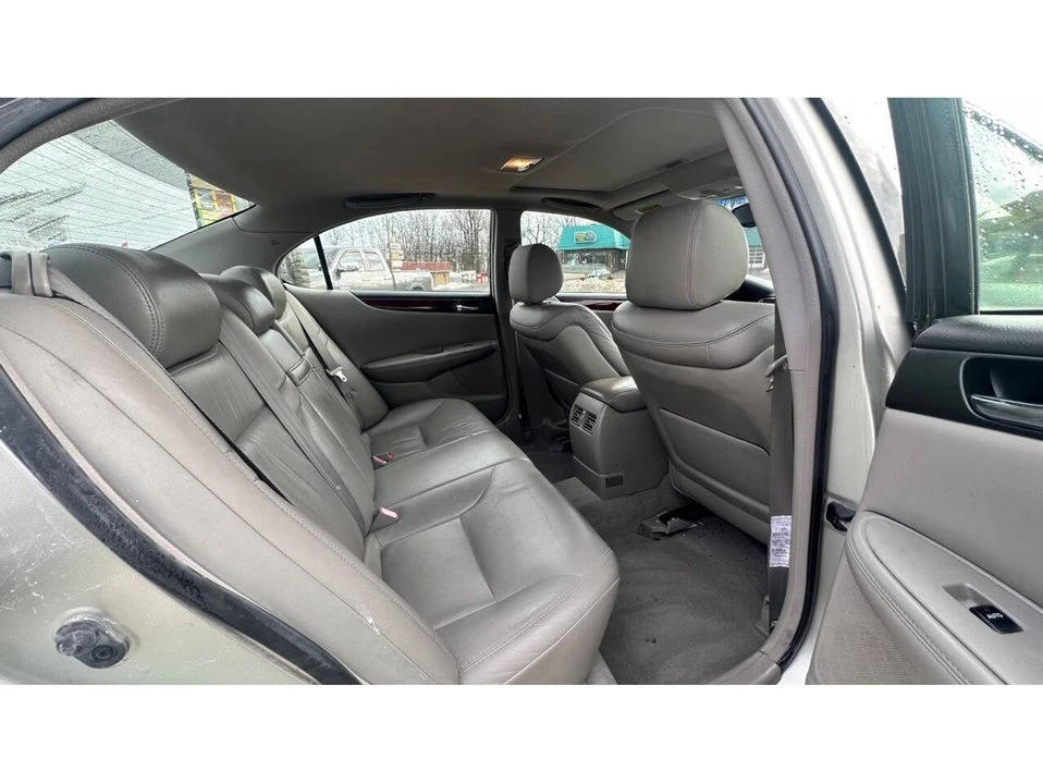 2004 Lexus ES 4th Gen - Image 18 of 20