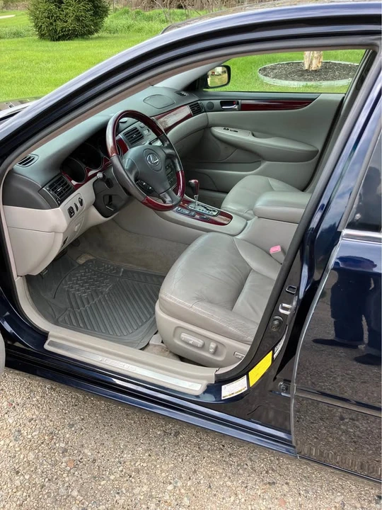 2004 Lexus ES 4th Gen - Image 3 of 7