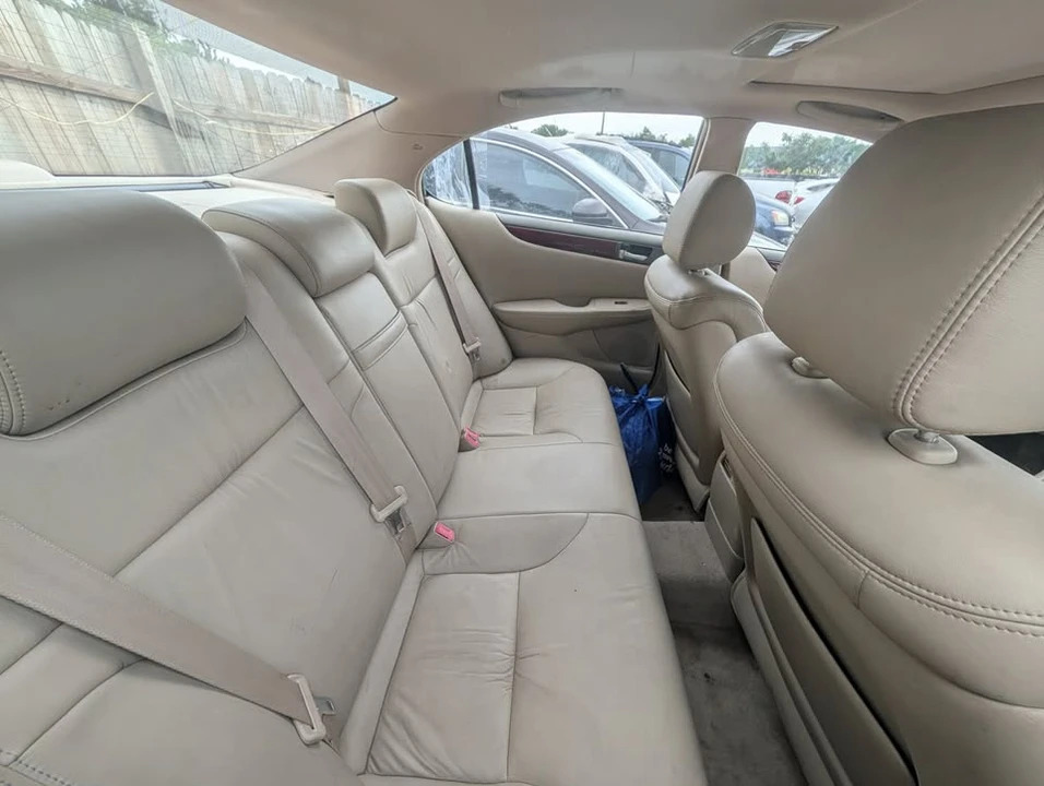 2004 Lexus ES 4th Gen - Image 6 of 6