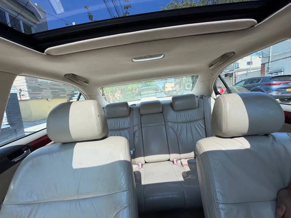 2004 Lexus ES 4th Gen - Image 17 of 17