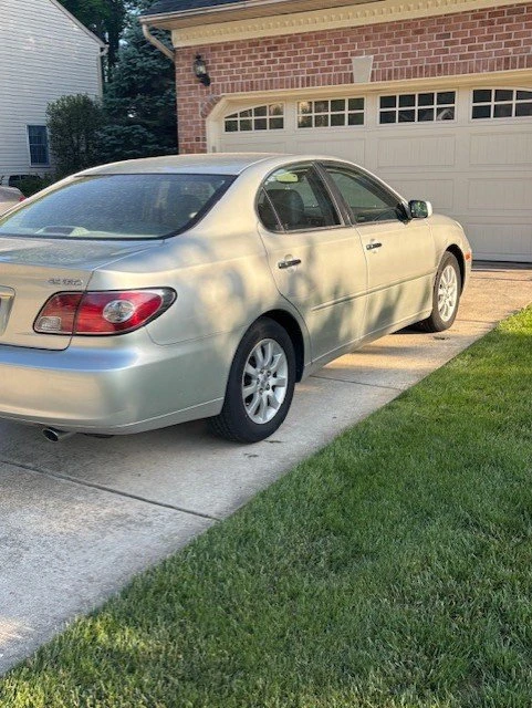2004 Lexus ES 4th Gen - Image 5 of 18