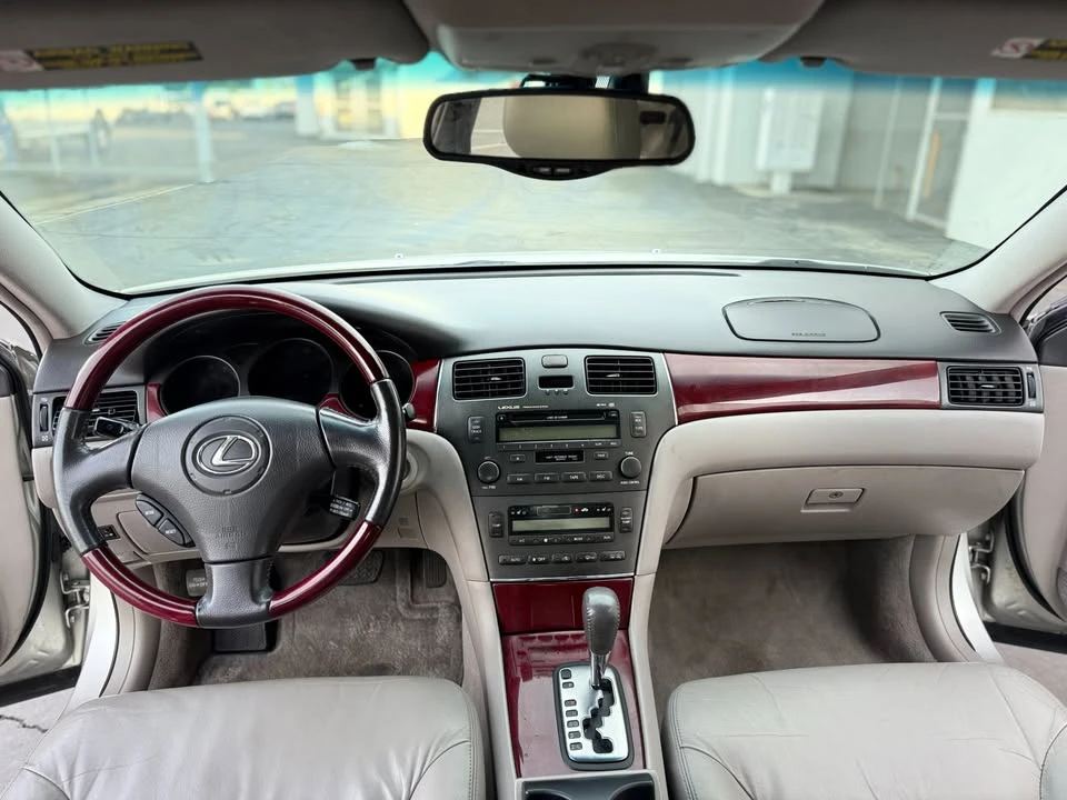 2004 Lexus ES 3rd Gen - Image 15 of 15
