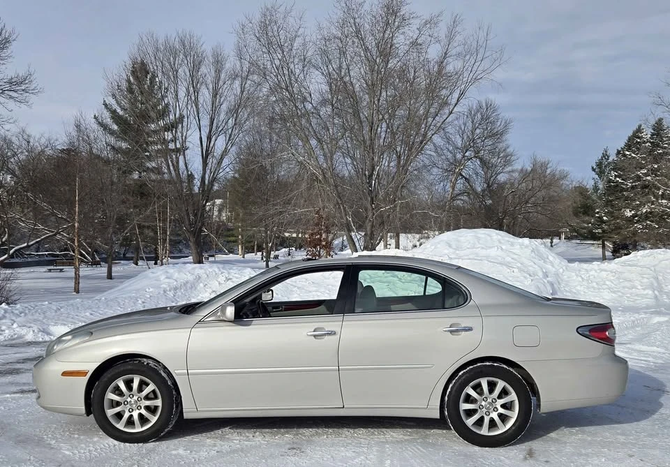 2004 Lexus ES 4th Gen - Image 2 of 19