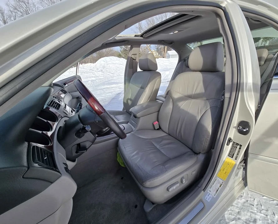 2004 Lexus ES 4th Gen - Image 16 of 19