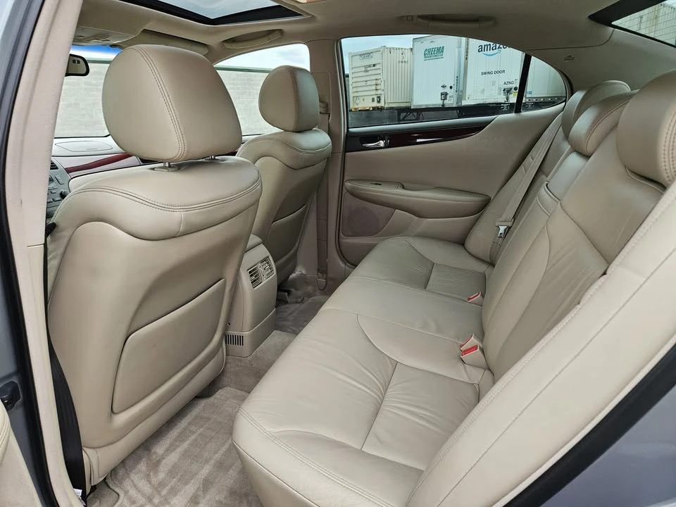 2004 Lexus ES 4th Gen - Image 11 of 20