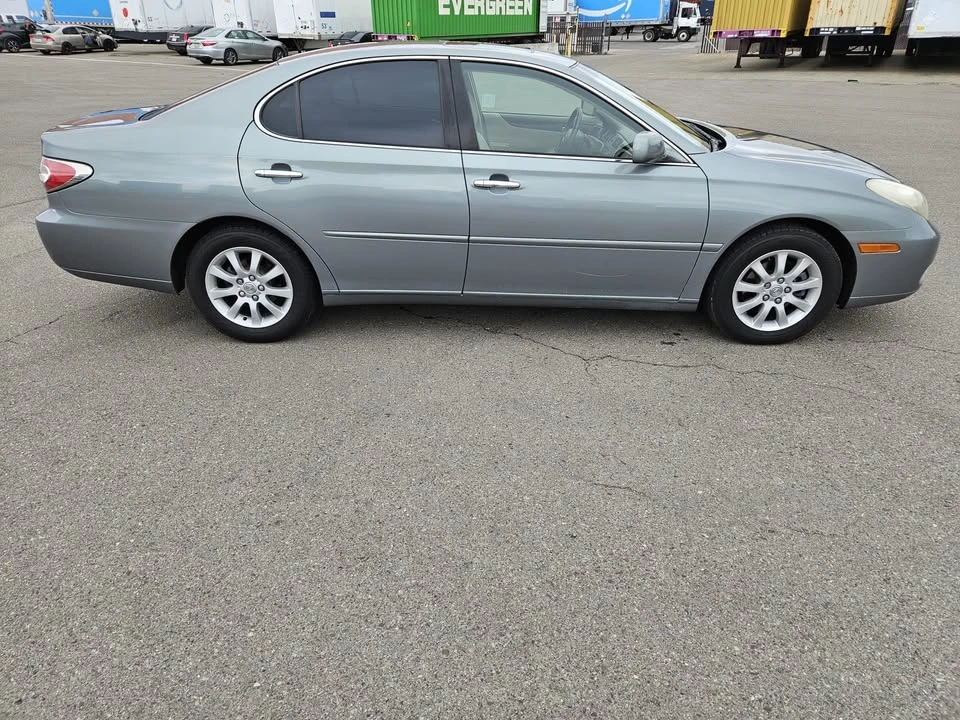 2004 Lexus ES 4th Gen - Image 4 of 20