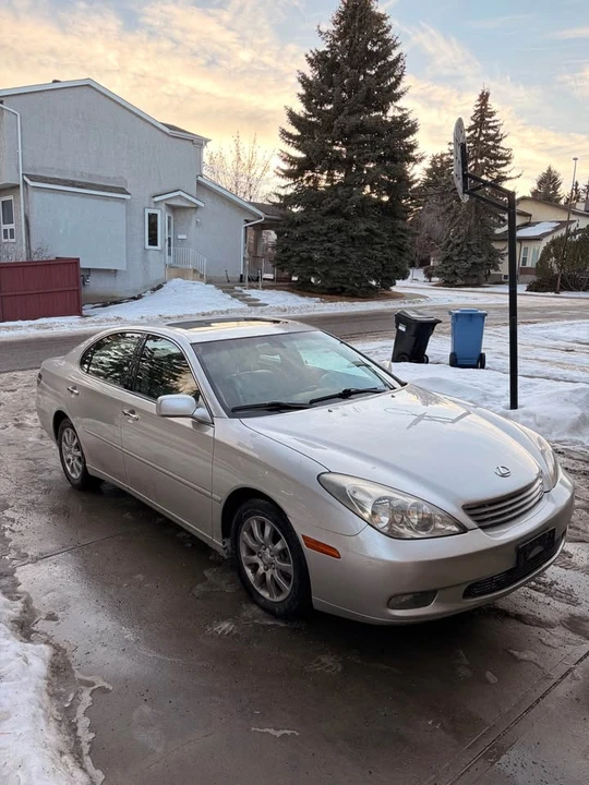 2004 Lexus ES 3rd Gen - Image 3 of 9