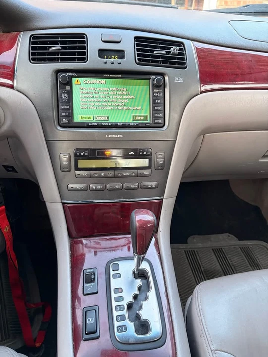 2004 Lexus ES 3rd Gen - Image 9 of 9