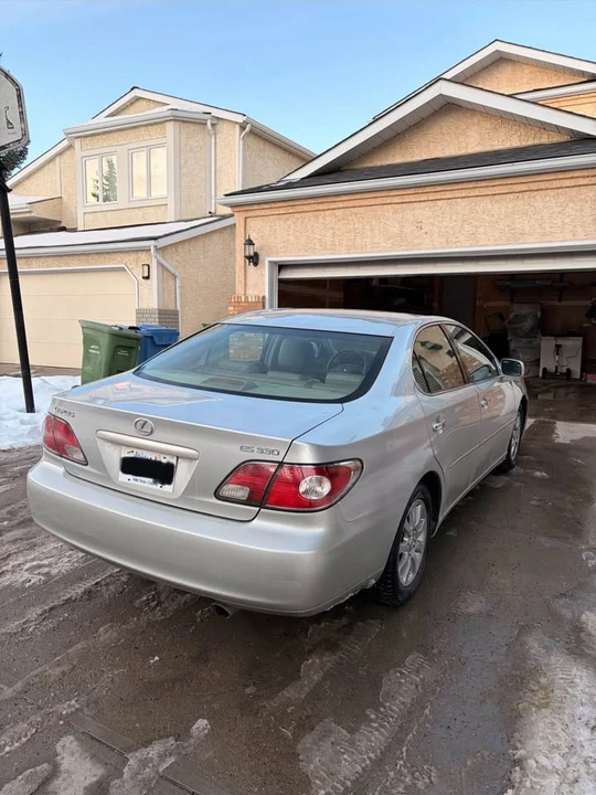 2004 Lexus ES 3rd Gen - Image 2 of 9