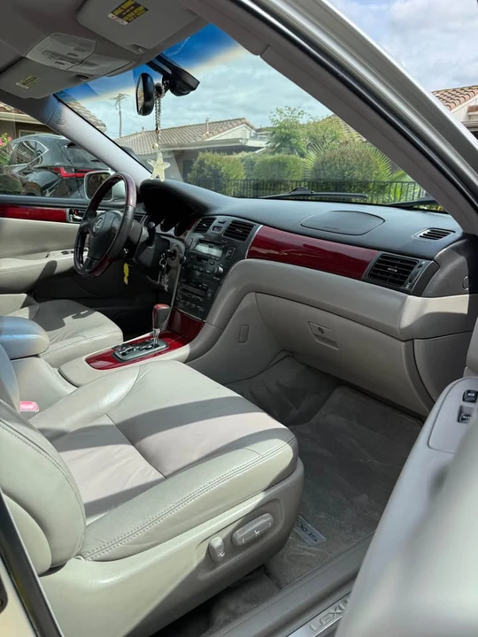 2004 Lexus ES 4th Gen - Image 17 of 18