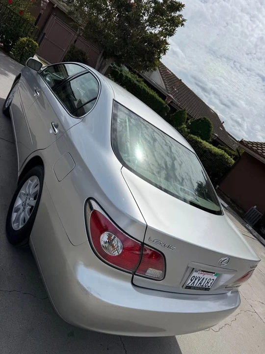 2004 Lexus ES 4th Gen - Image 7 of 18