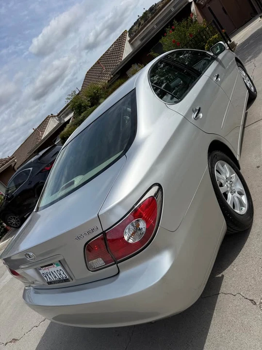 2004 Lexus ES 4th Gen - Image 8 of 18