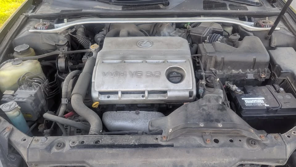 2004 Lexus ES 4th Gen - Image 4 of 18