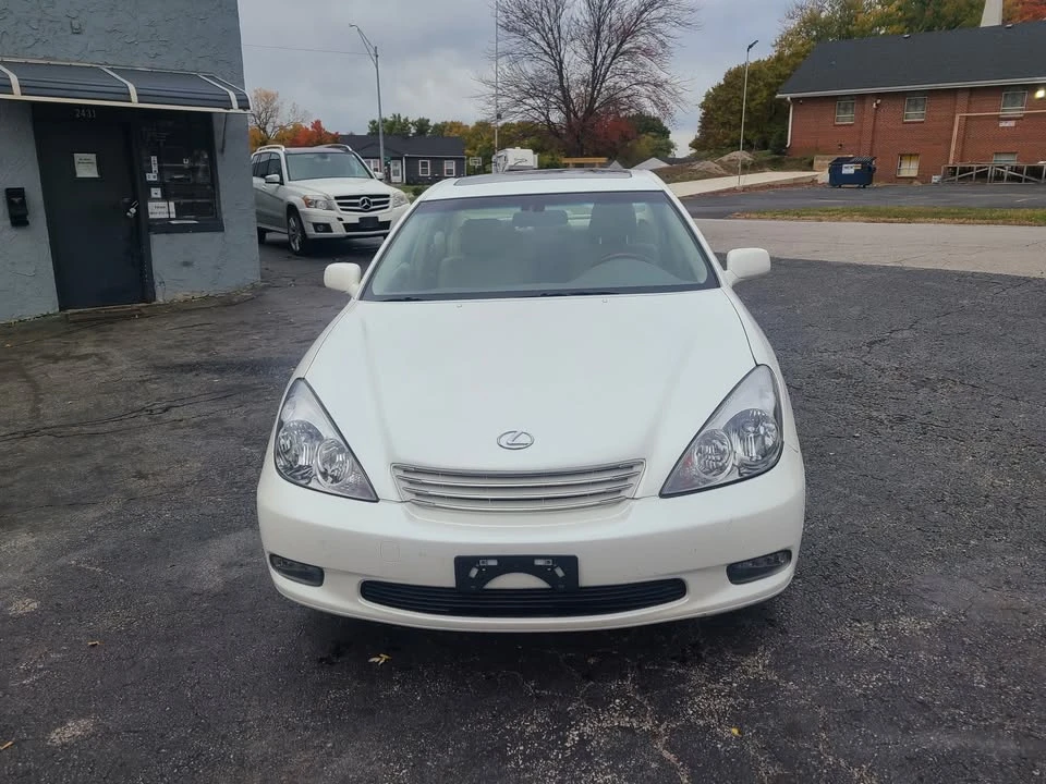 2004 Lexus ES 3rd Gen - Image 3 of 8